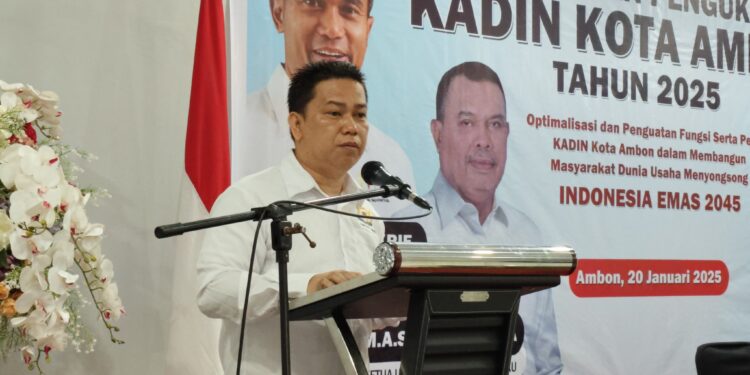 Alham Valeo, Kadin Kota Ambon