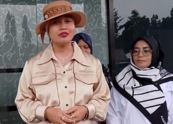 Istri Bupati SBB Baru