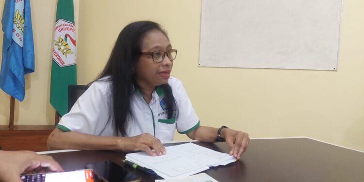 Ketua Program Studi Penyuluhan Pertanian Unpatti, Ir. Felecia Petrosina Adam