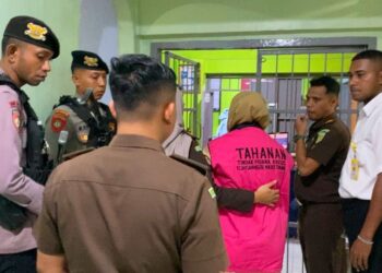 tersangka korupsi dana hibah masjid