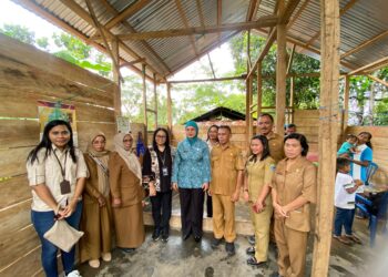 Ketua TP PKK SBB dan Kepala BKKBN Maluku