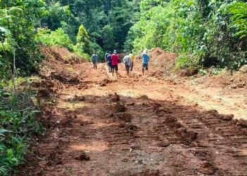 Kondisi jalan Lingkar Ambalau