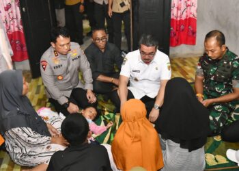 Kapolda Maluku, Gubernur, dan Pangdam Pattimura Kunjungi Keluarga Almarhum Aipda Husni Abdullah