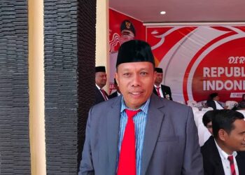 Kepala BKPSDM SBT Zainal Arifin Vanath