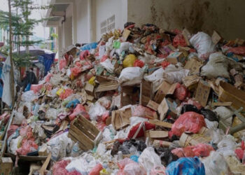 Sampah Pasar Mardika