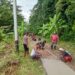 Warga Dua Desa Dibantu Babinsa Bangun Jalan Setapak di Kesui Watubela
