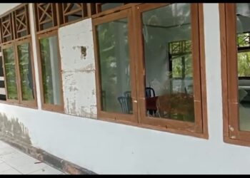 pengrusakan gedung sekolah SMP 19 di Teor, SBT.