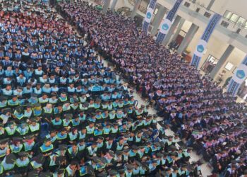 ribuan mahasiswa Unpatti