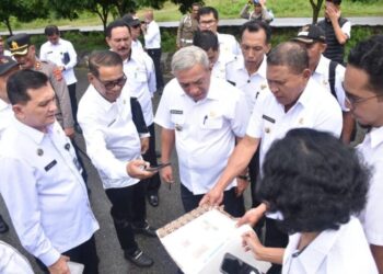 Bupati MBD, Benjamin Noach