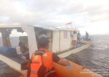 Nelayan asal Pasanea, Malteng yang berhasil dievakuasi