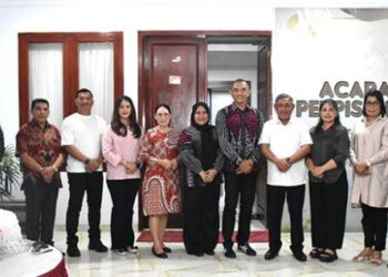 Bupati MBD, Benyamin Noach