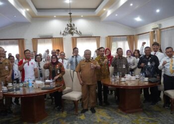 Dua wakil dari Pemkab MBD