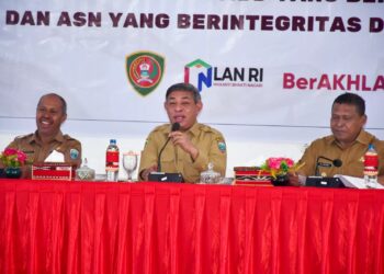 Bupati MBD, Benyamin Noach