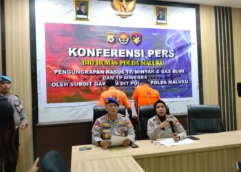 Polda Maluku mengungkapkan keberhasilan pengunkapan kasus BBM ilegal dan merkuri