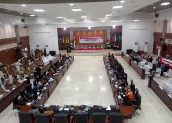 Rapat paripurna DPRD Maluku