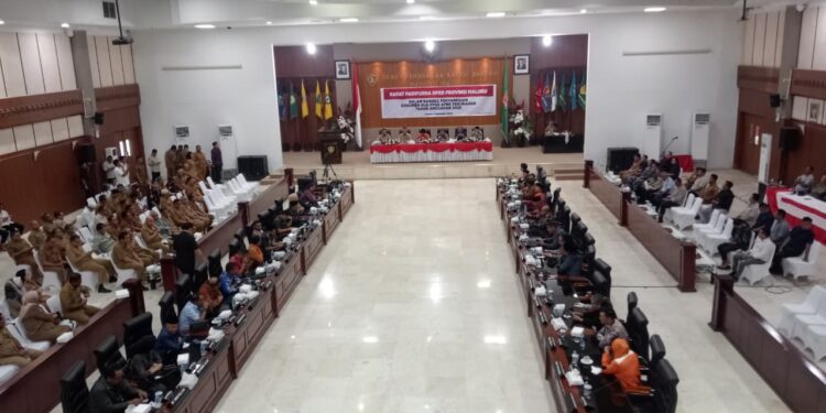 Rapat paripurna DPRD Maluku