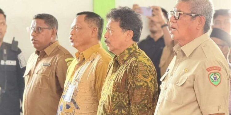 Bupati Malra, Thaher Hanubun