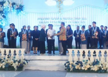 Unpatti ‘Lahirkan’ 36 Dokter Baru, Siap Perkuat Layanan Kesehatan di Maluku