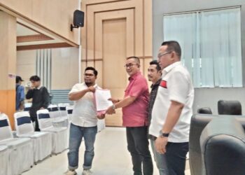 Garda NKRI menyerahkan tuntutan