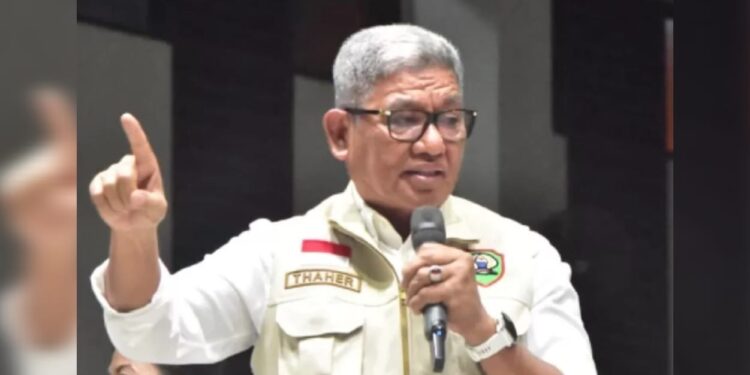 Bupati Thaher Hanubun