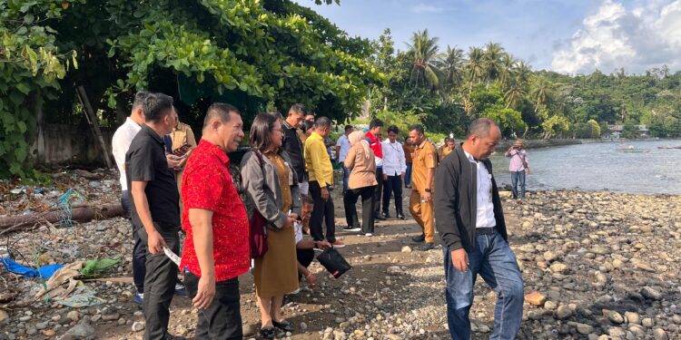 pencemaran tumpahan oli di teluk ambon