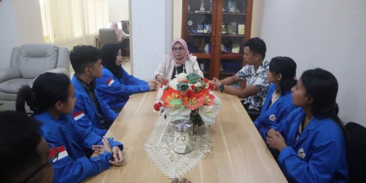 tim Program Kreativitas Mahasiswa (PKM) yang akan berkompetisi pada Pekan Ilmiah Mahasiswa Nasional (PIMNAS) 2025 di Universitas Hasanuddin, Makassar.