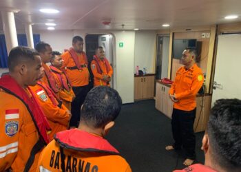 KM Maluku Prima Makmur 03 Terbakar di Laut Banda, Basarnas Masih Cari 11 Nahkoda