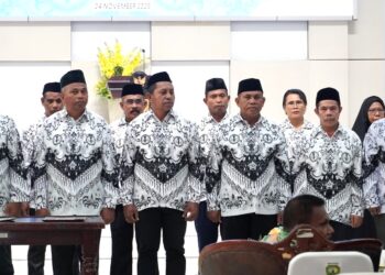 Pelantikan pengurus PGRI Malra