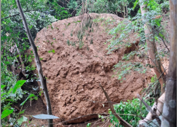 Batu besar mengancam penduduk di Kesui Watubela