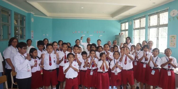 FKIP Unpatti memberikan edukasi bahasa Jerman buat murid SD Laboratorium