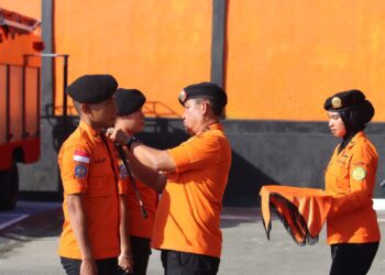 Kepala Basarnas Ambon, Muhammad Arafah saat apel