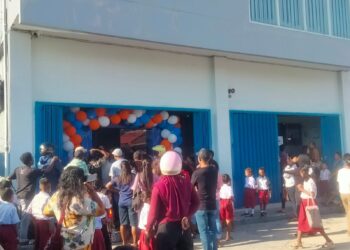 Para orang tua penerima PIP di Dobo, Kabupaten Aru