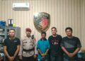 Pelaku di tengah anggota Polres Malra.
