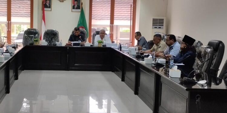 Rapat DPRD Maluku bersama Dinas KP Maluku