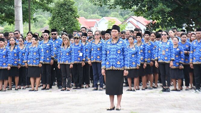 Upacara hari KORPRI di MBD