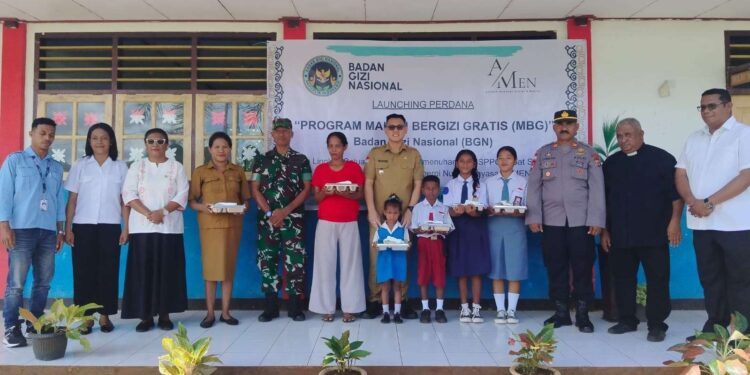 Launching perdana MBG ini dilakukan langsung oleh Wakil Bupati Maluku Tenggara, Charlos Viali Rahantoknam.