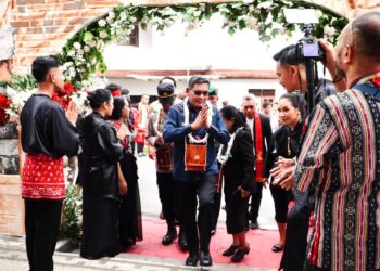 Wali Kota Ambon Apresiasi Peran Strategis Jemaat GPM Nehemia dalam Pembangunan Kota