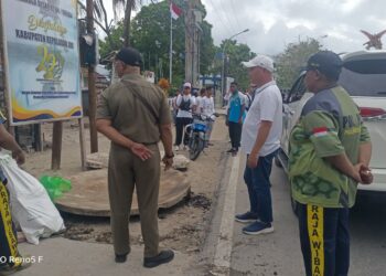 Bupati Aru Pimpin Jumat Bersih, Langkah Stretgis Menjaga Lingkungan