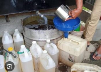 Enam Bulan Warga Aru Utara Timur Batuley Kesulitan Minyak Tanah, Distributor Dinilai Abaikan Kepentingan Rakyat