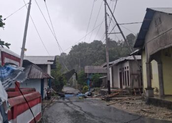 Akibat cuaca buruk di Elat, kecamatan Kei Besar, Malra.