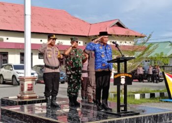Bupati Aru, Timotius Kaidel memimpin apel persiapan pengamanan Idul Fitri di Dobo,