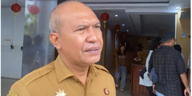 Kepala Dinas Lingkungan Hidup dan Persampahan (DLHP) Kota Ambon, Apries Gaspersz