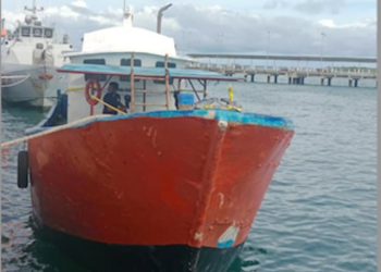 Diduga Angkut 60 Ton BBM Ilegal, Sebuah Kapal Diamankan di Laut Arafura, Polres Aru Bungkam