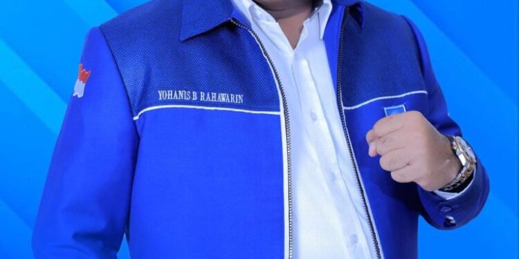 Wakil Ketua DPRD Maluku Tenggara, Yohanis Bosco Rahawarin