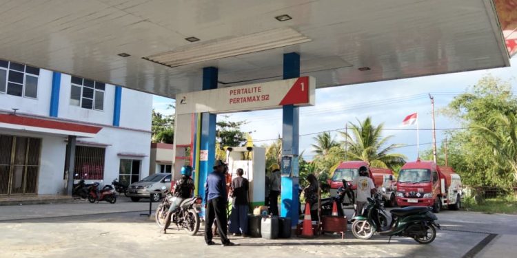 SPBU di Dobo, Kepulauan Aru.